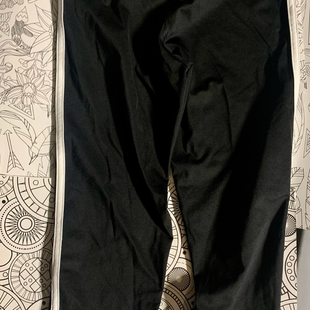 Adidas girls capri pants - Picture 3 of 7